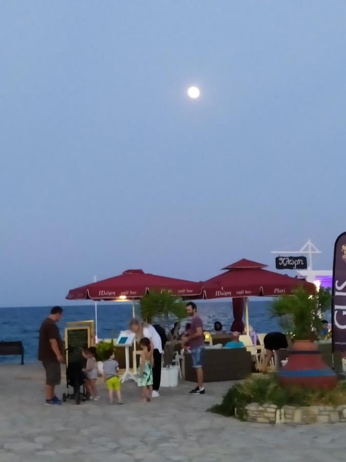 Karin & Nikos Hotel อิไรออน ภายนอก รูปภาพ