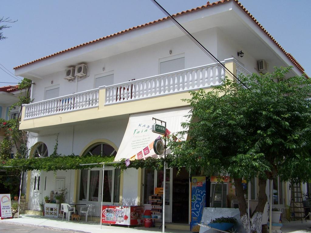 Karin & Nikos Hotel อิไรออน ภายนอก รูปภาพ