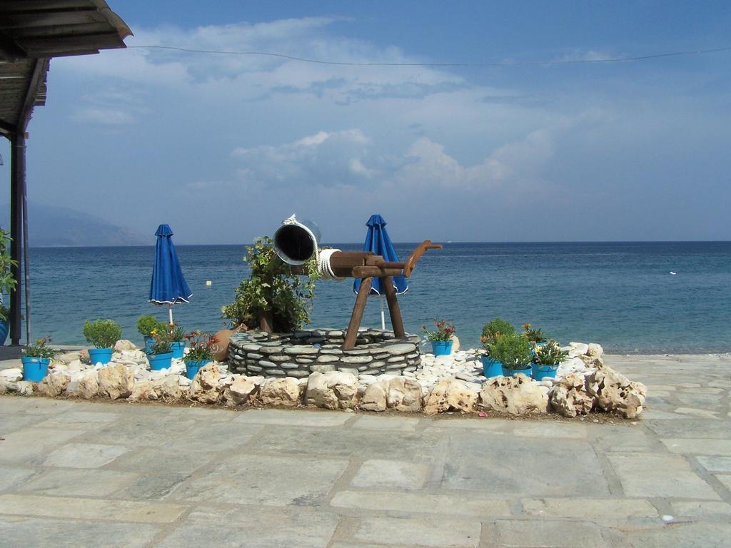 Karin & Nikos Hotel อิไรออน ภายนอก รูปภาพ