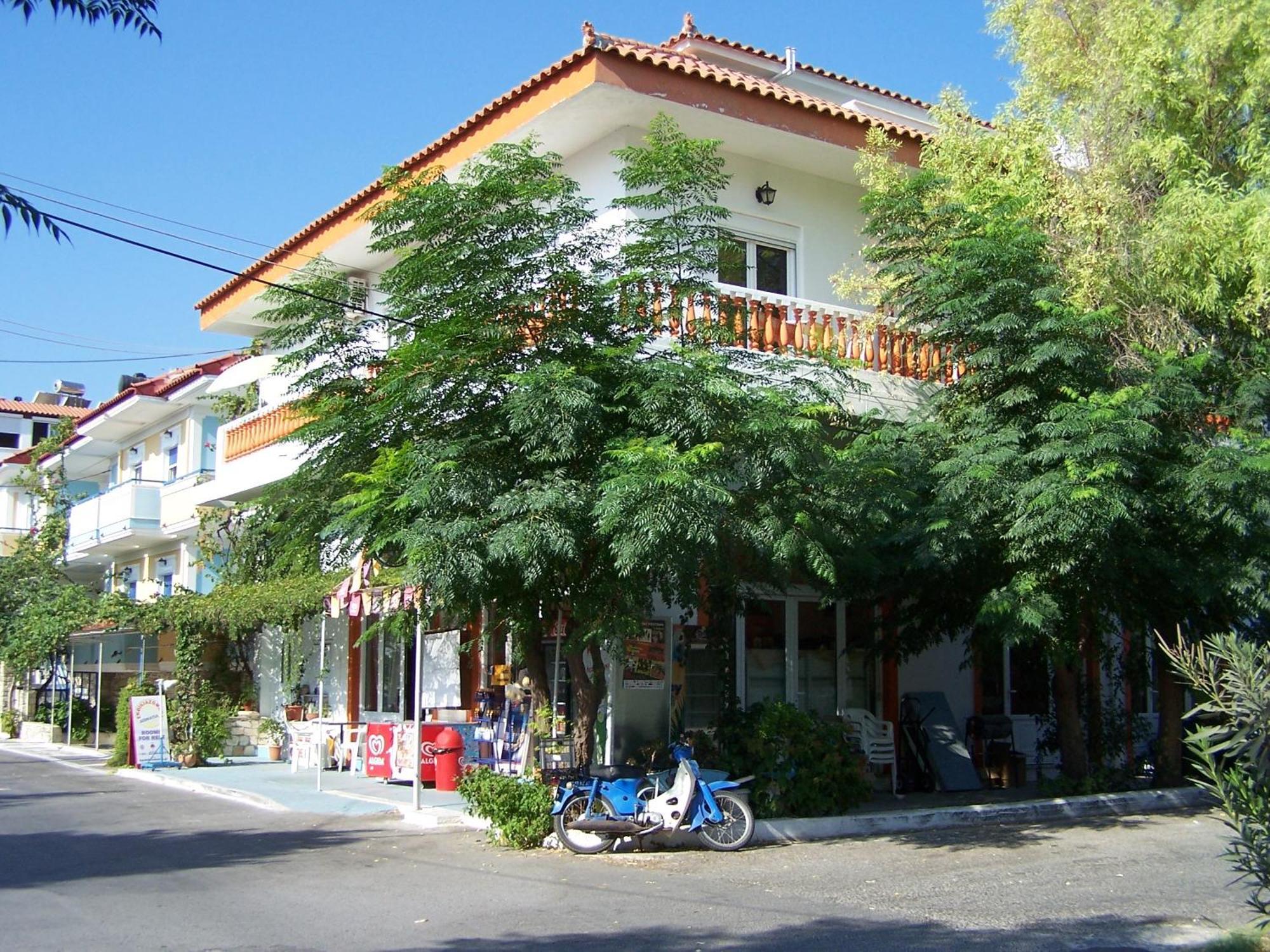 Karin & Nikos Hotel อิไรออน ภายนอก รูปภาพ