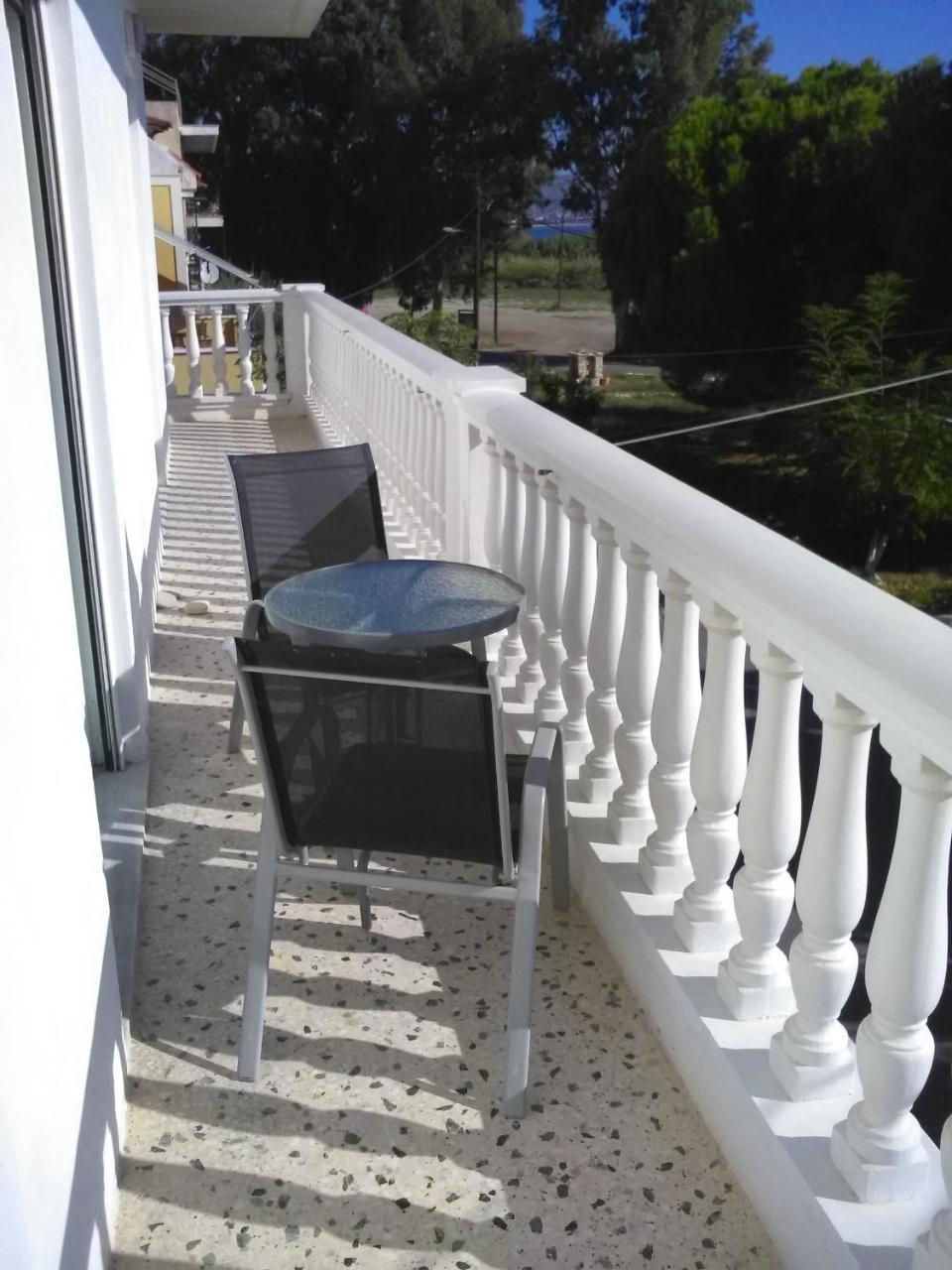 Karin & Nikos Hotel อิไรออน ภายนอก รูปภาพ